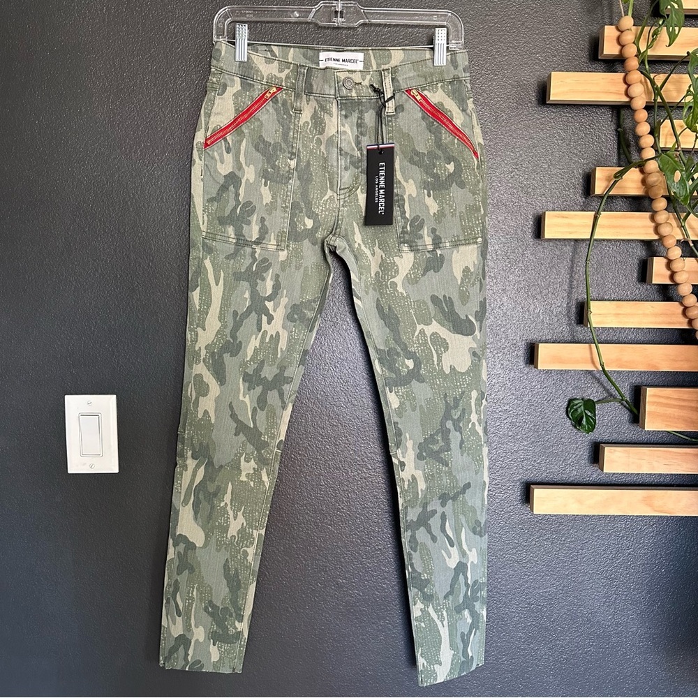 Etienne Marcel Camouflage Pants with Red Zipper